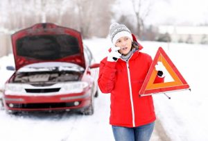 precaución coches en invierno